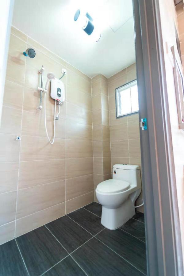 Star Light Homestay Sitiawan Exterior photo